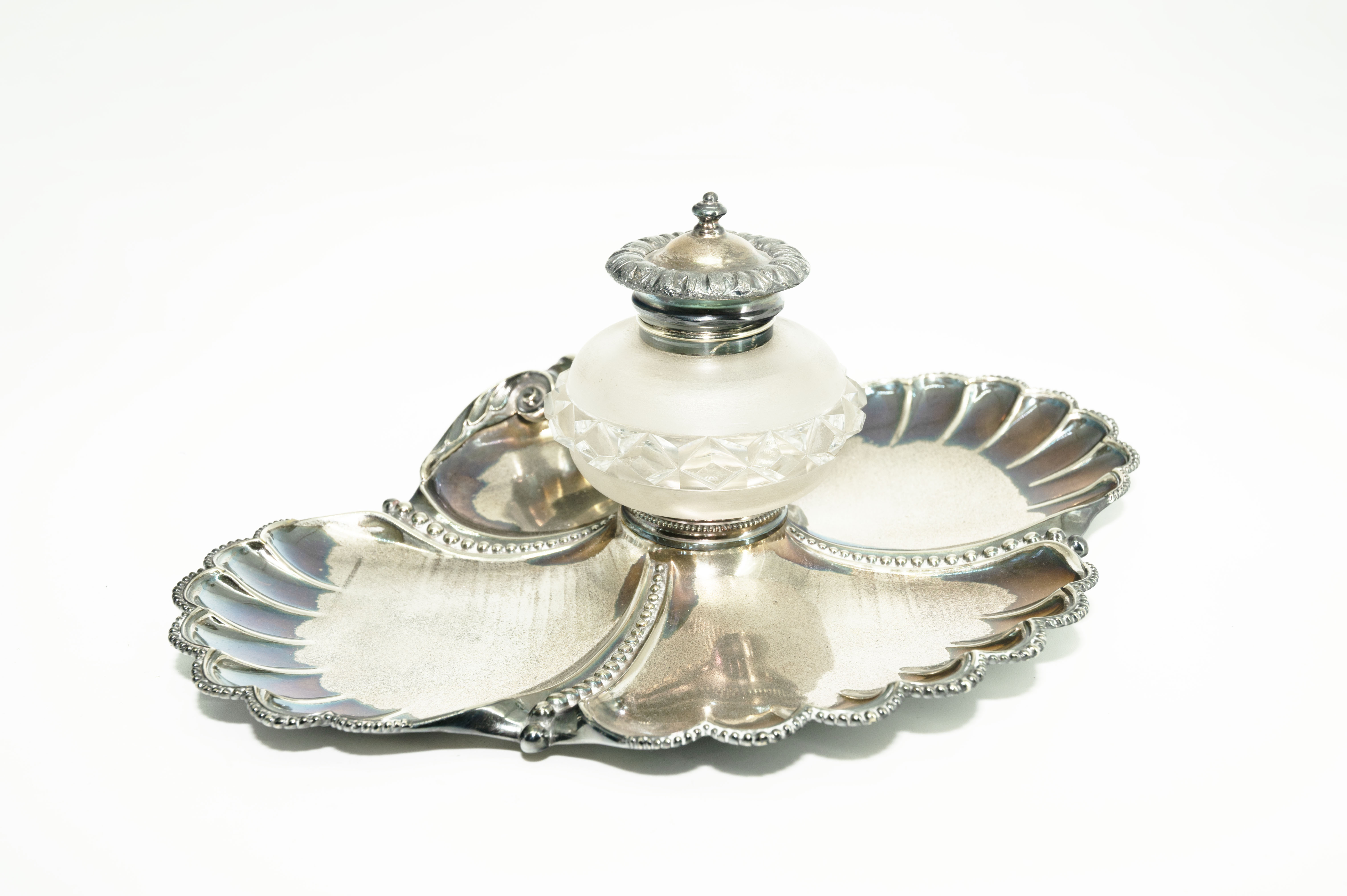 penne a Roma, dove acquistare penne di qualit&agrave; a Roma, scrittoi da scrivania, matite eleganti Roma, Sostituzione di refill, riparazione oggetti da cartoleria a Roma, articoli da scrittura Roma, cancelleria RomaUn oggetto dall'eleganza indescrivibile, la tua penna rappresenta al meglio la tua personalit&agrave;. Selezione per gli appassionati di scrittura a Roma.