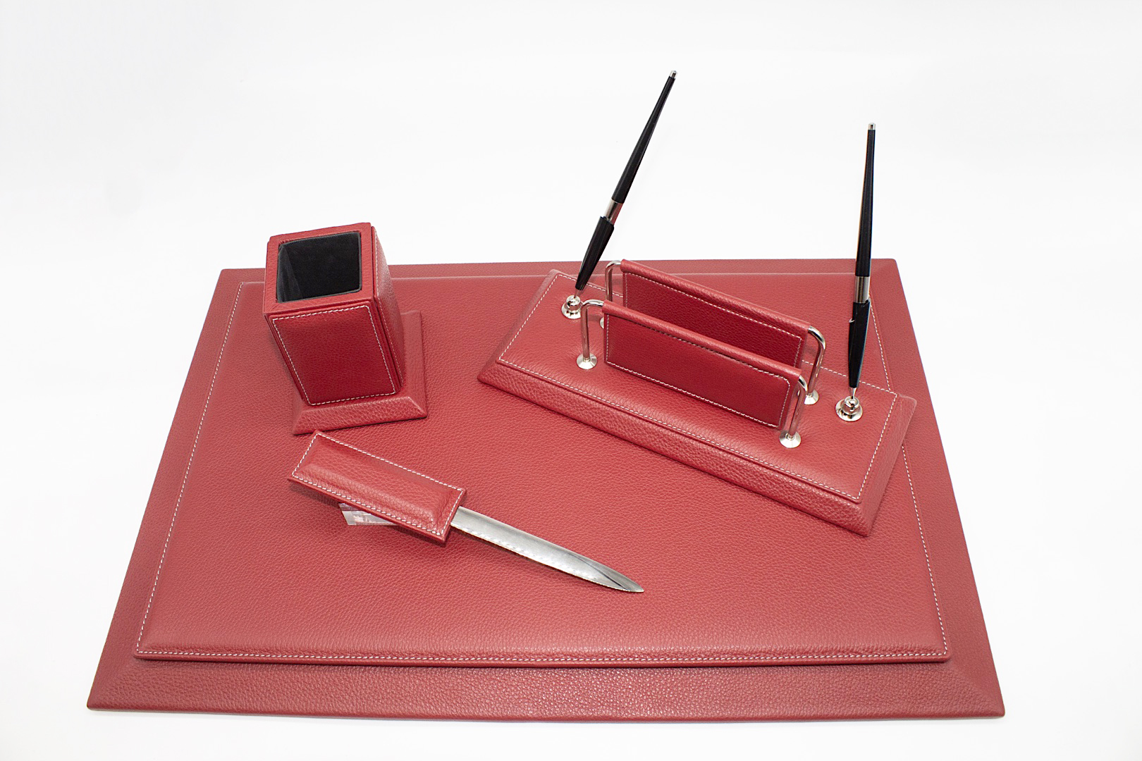 penne a Roma, dove acquistare penne di qualit&agrave; a Roma, scrittoi da scrivania, matite eleganti Roma, Sostituzione di refill, riparazione oggetti da cartoleria a Roma, articoli da scrittura Roma, cancelleria RomaUn oggetto dall'eleganza indescrivibile, la tua penna rappresenta al meglio la tua personalit&agrave;. Selezione per gli appassionati di scrittura a Roma.