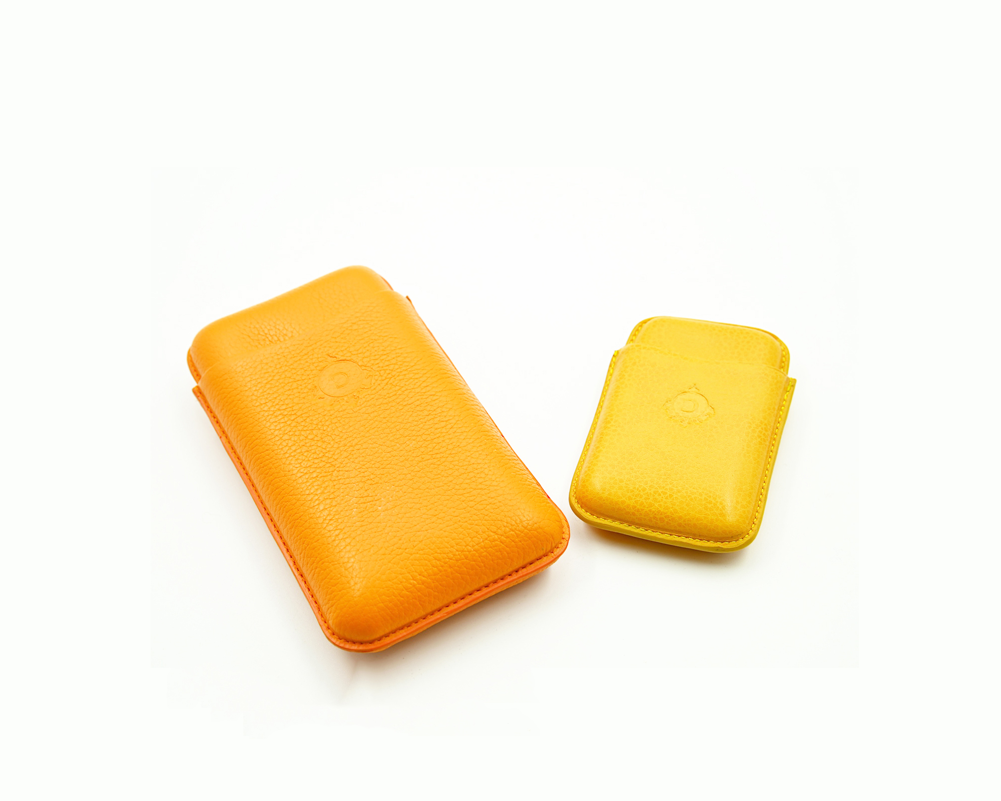 portasigari in legno, humidor per sigari, posacenere per sigari, tagliasigari Roma, bucasigari Roma, tabacco kentucky, tabacco caraibico, tabacco cubano, accessori per sigari a RomaVasta scelta di accessori per i fumatori di sigari a Roma: posacenere, tagliasigari, porta sigari, humidor per una corretta conservazione del sigaro.