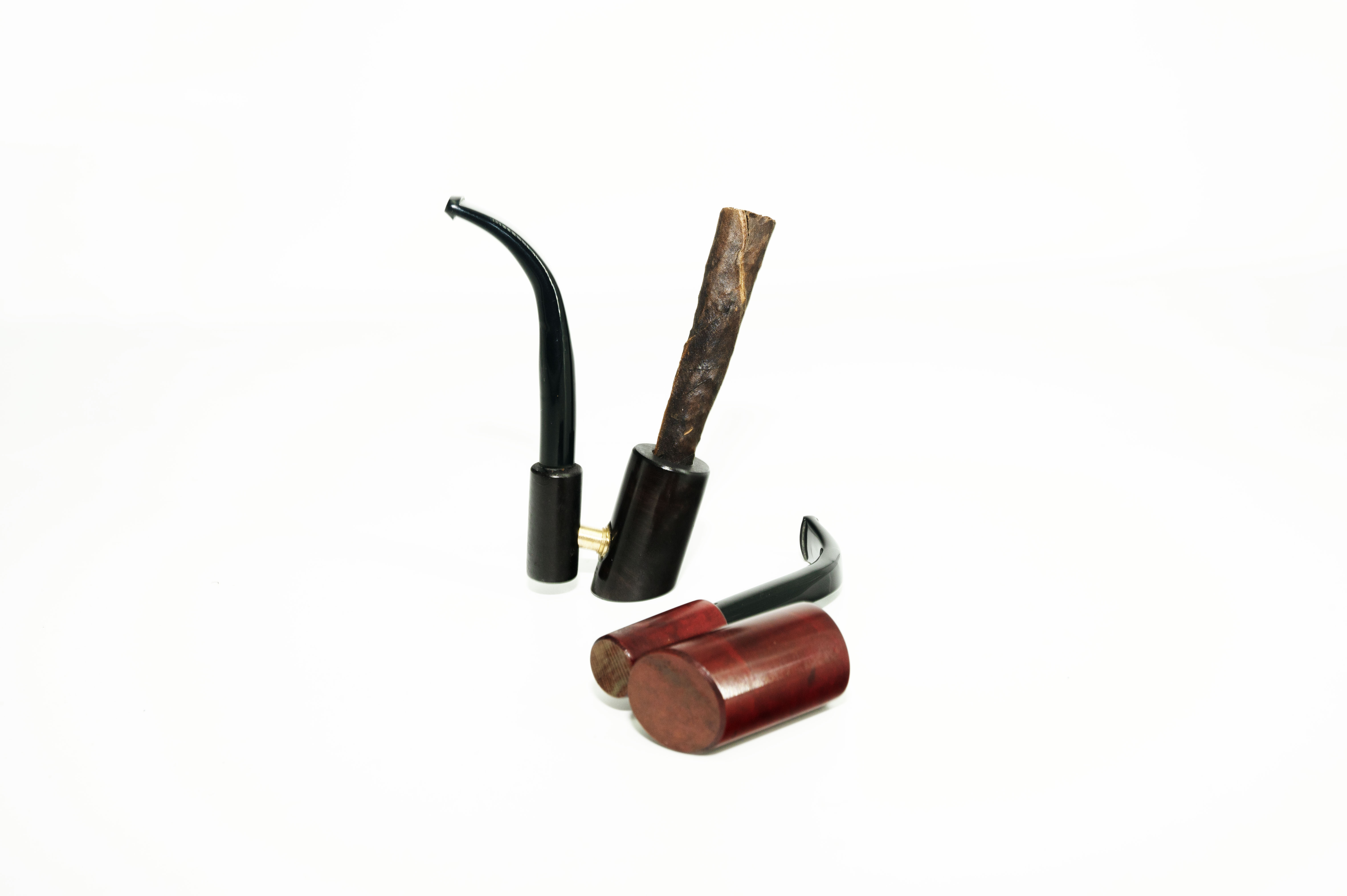 accessori per la pipa Roma, pipa, appassionati di pipa a Roma, porta pipe Roma, manutenzione della pipa Roma, riparazione pipa Roma, Savinelli, pipe in radica, pipe in schiuma, castello brebbiaAccessori e pipe per tutti, dal fumatore esperto a quello alle prime armi. Una vasta selezione di opzioni per tutti i gusti a Roma. accessori per la pipa Roma, pipa, appassionati di pipa a Roma, porta pipe Roma, manutenzione della pipa Roma, riparazione pipa Roma, Savinelli, pipe in radica, pipe in schiuma, castello brebbiaAccessori e pipe per tutti, dal fumatore esperto a quello alle prime armi. Una vasta selezione di opzioni per tutti i gusti a Roma.