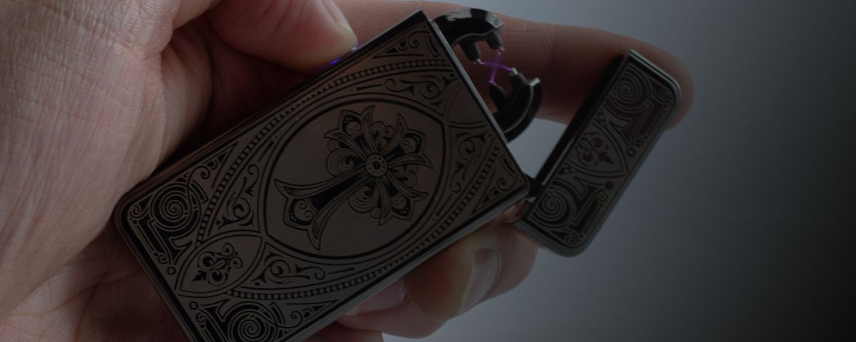 incisioni su accendini, incisioni su penne, incisioni laser, dove posso incidere il mio accendino a Roma, dove posso incidere la penna a Roma, incisioni personalizzate Roma, incisioni su oggetti personalizzate a Roma, incisioni a RomaSpecializzati in incisioni personalizzate su penne, accendini Zippo ed altri articoli da regalo a Roma. Prezzi economici e qualit&agrave; ottima.