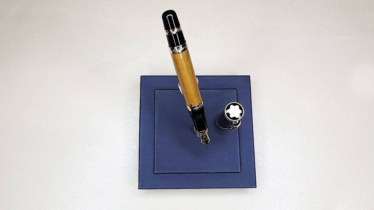 dove acquisto penne a Roma, riparazione accendini Roma, articoli da Regalo Roma Sud, articoli da ufficio, articoli da regalo di classe, dove posso acquistare a Roma accendini, riparazione penne, riparazione pipe Roma, regalo Roma, vendita articoli da regaloDal 1956 offriamo articoli da regalo dei migliori brand e di qualità. Forniamo ai nostri clienti servizi di riparazione e manutenzione per accendini.